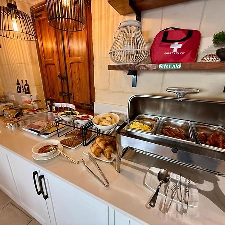 Ta' Matmura B&B Gharb  Luaran gambar
