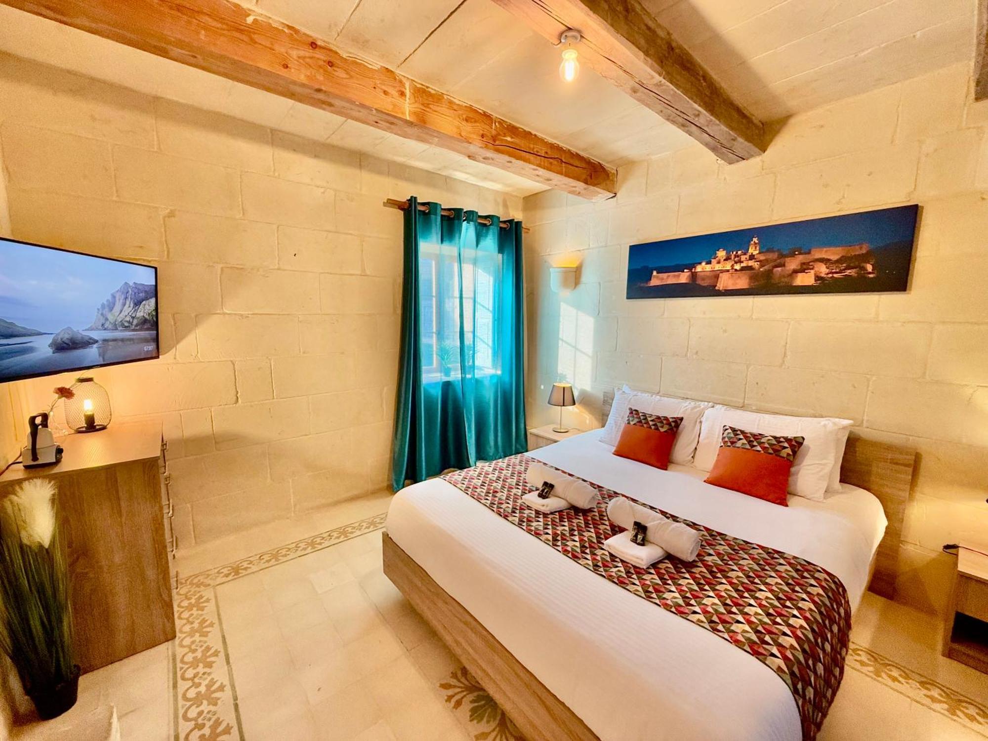 Ta' Matmura B&B Gharb  Luaran gambar