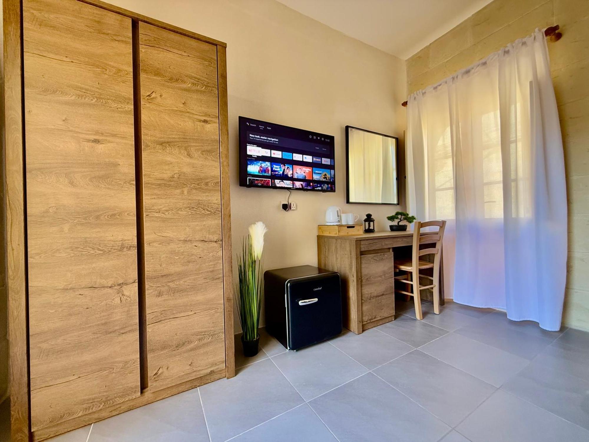 Ta' Matmura B&B Gharb  Luaran gambar