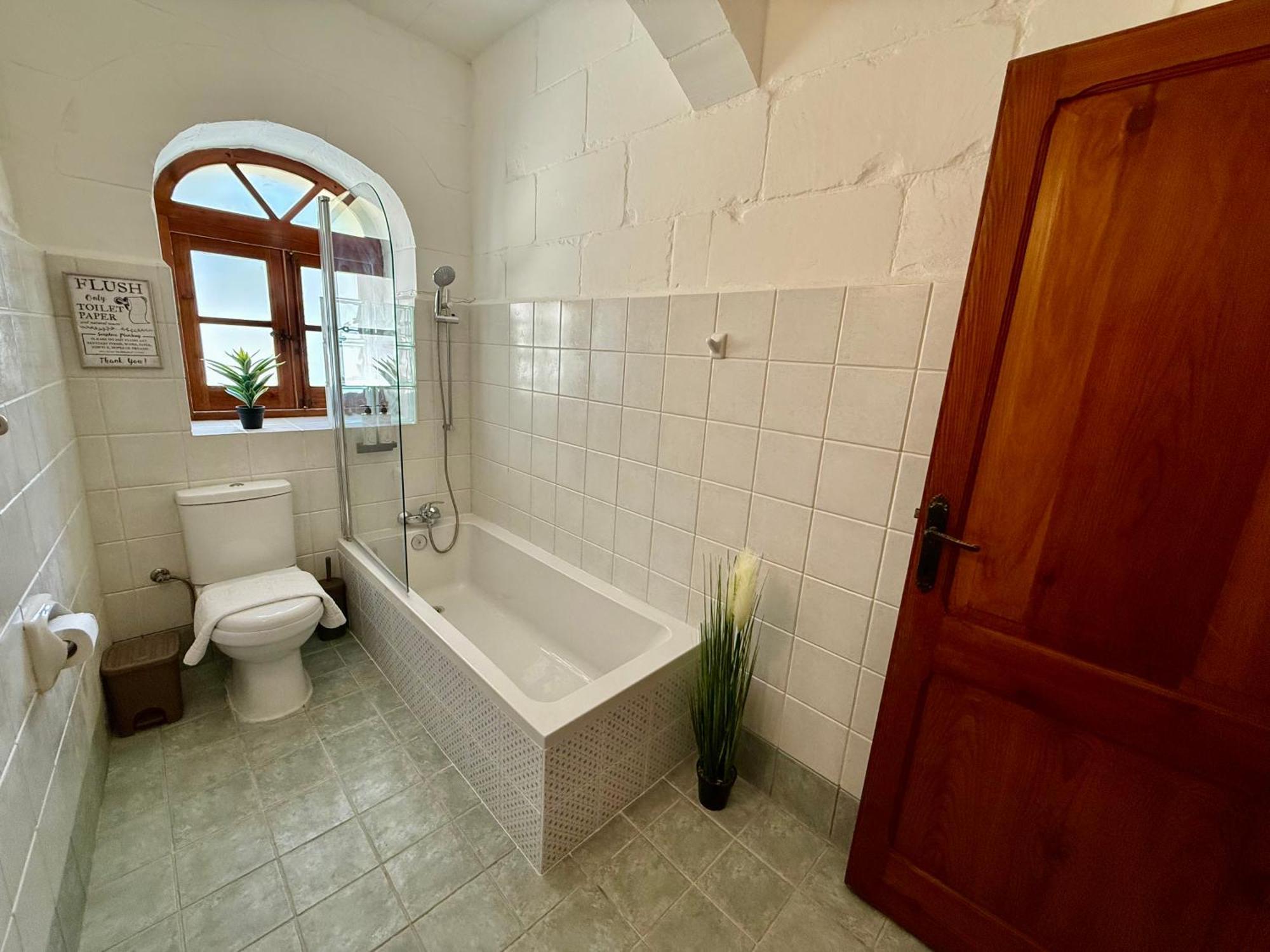 Ta' Matmura B&B Gharb  Luaran gambar