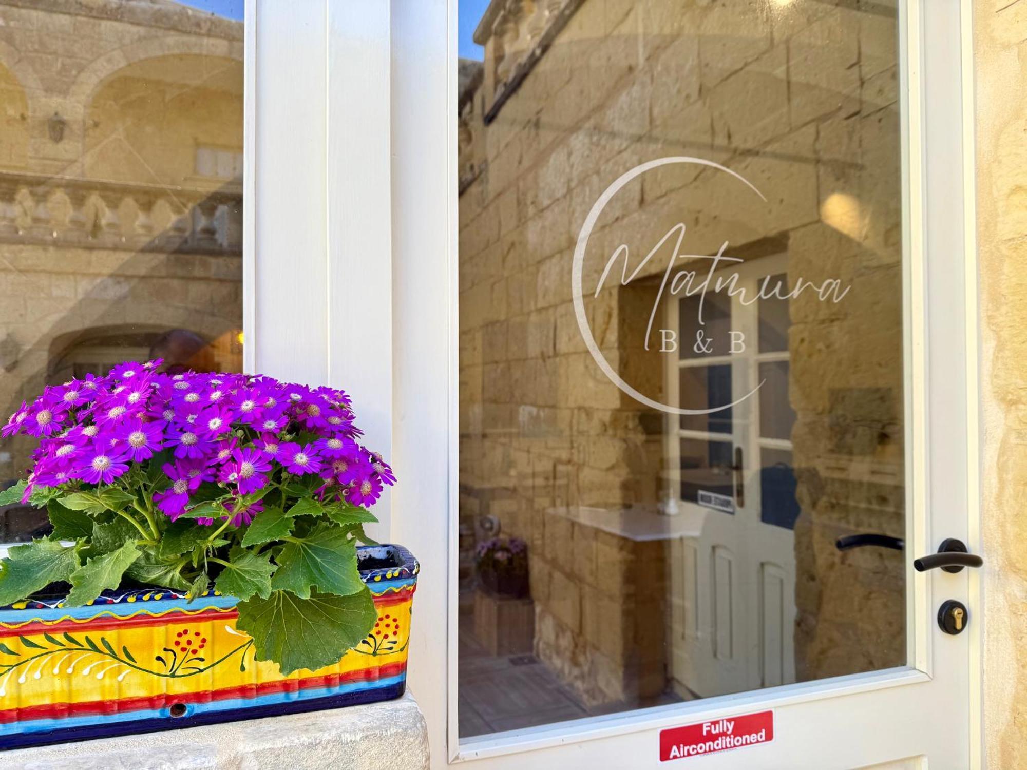 Ta' Matmura B&B Gharb  Luaran gambar